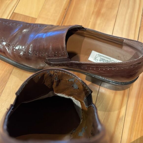 Fratelli deep burnished brown woven accent slip on leather loafers. Size 10. - Picture 8 of 10